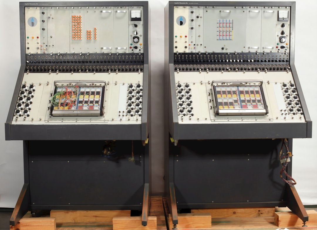 An image of both the Denon PMA-1600NE and Marantz PM8006 amplifiers side by side to showcase their d